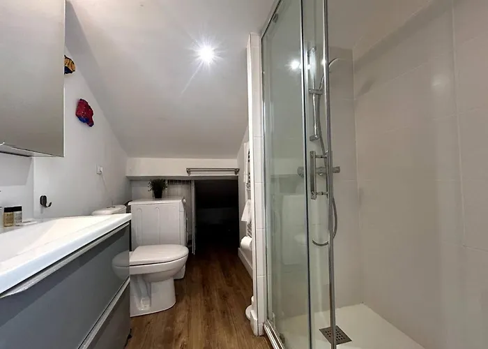 Rachais - Ci - 2 - Quiet Comfortable And Bright In Garibaldi